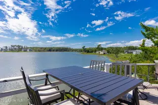 102 Gibbs Circle, Beaufort, NC 28516 – photo 9: 17-web-or-mls-chadwick-visuals-102-gibbs
