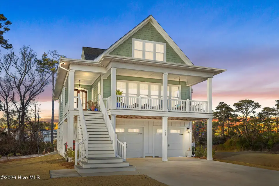 515 Goldeneye Court, Beaufort, NC 28516 – photo 1 of 60: 515 goldeneye Ct lead