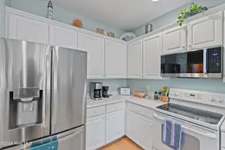 5136 Elton Drive SE, Southport, NC 28461 — 2-bedroom townhome in South Harbour Village, Southport, NC, photo 10 of 36