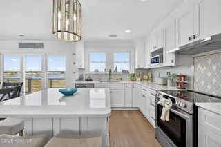 321 N New River Drive, Surf City, NC 28445 – photo 12: 321NNewRIverDrive-36