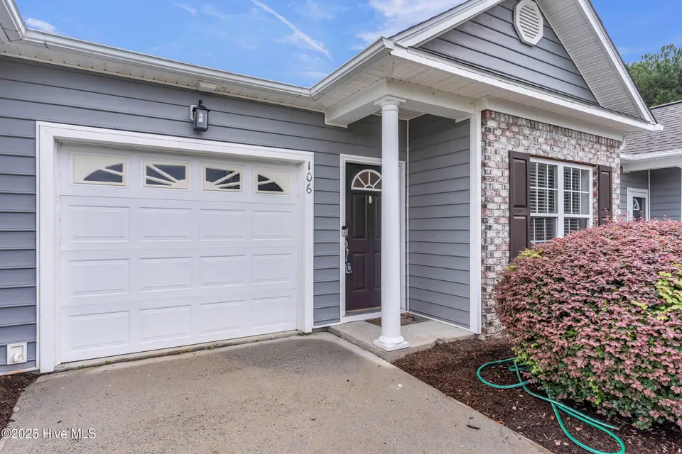 106 Kellerton Court, Winnabow, NC 28479 – photo 1 of 25: Welcome Home!