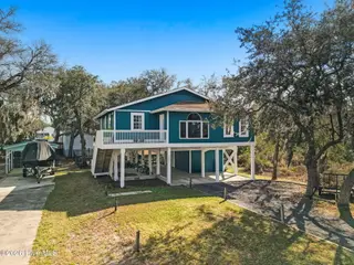 2931 Seashore Road SW, Supply, NC 28462 — 3-bedroom home, Supply, NC, photo 2 of 42: 2-web-or-mls-cammediallc.com-04