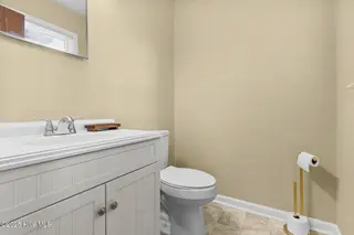 1 Lee Court, Jacksonville, NC 28546 — 3-bedroom home in Windsor Manor, Jacksonville, NC, photo 16 of 26: lee-17