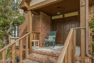 105 Laurel Court, Pine Knoll Shores, NC 28512 – photo 4: Entrance