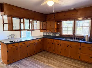 19 Wilkins Road, Belhaven, NC 27810 – photo 18: 18 View of Kitchen b