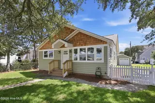 2609 Arendell Street, Morehead City, NC 28557 – photo 2: 3-web-or-mls-IMG_8618_edit