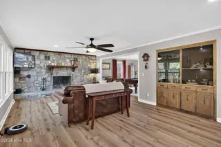 10020 S Olde Towne Wynd, Belville, NC 28451 — 3-bedroom home in Olde Towne, Belville, NC, photo 8 of 56: 10020SOldeTowneWyndSE-30