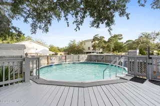 204 NE 36th Street, Oak Island, NC 28465 – photo 5: kahunaphoto.com (31 of 71)