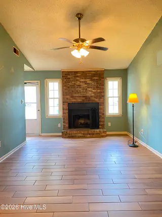 234 Cedar Creek Drive, Jacksonville, NC 28540 – photo 2: 5 living room 234 Cedar Creek Dr Jackson
