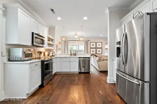 108 S 9th Street, Wilmington, NC 28401 – photo 13: mls-DSC03856