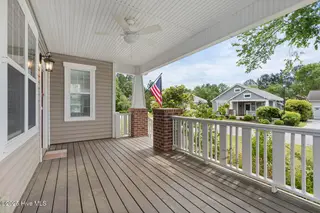 1213 Daisy Court, Holly Ridge, NC 28445 — 3-bedroom home in Neighborhoods of Holly Ridge, Holly Ridge, NC, photo 6 of 36: daisy-6
