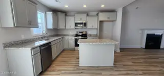 2024 Bluewater Boulevard, New Bern, NC 28562 – photo 10: 20251211_102257