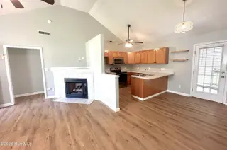 115 Luke Court, New Bern, NC 28560 – photo 6: IMG_4313
