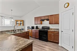 453 Old Charleston Drive SE, Bolivia, NC 28422 — 3-bedroom home in Brookstone, Bolivia, NC, photo 15 of 46: 13-web-or-mls-BTS07322