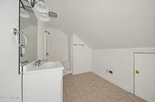 1108 Greenmeade Court, Greenville, NC 27858 – photo 24: 18_1108_Greenmeade_Ct-Bathroom-0136