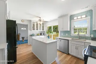146 Quinn Hill Road, Newport, NC 28570 – photo 7: Kitchen