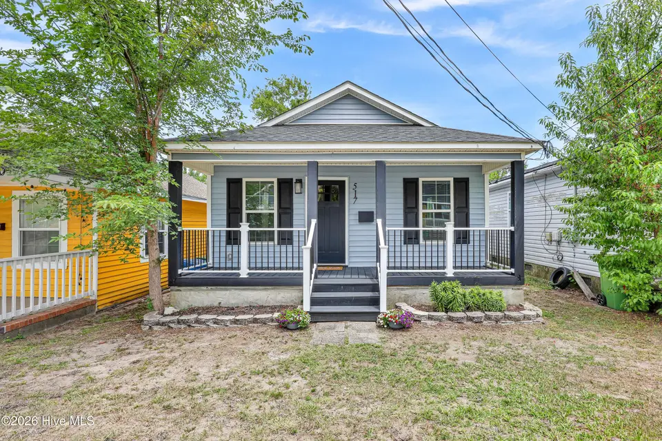 517 S 9th Street, Wilmington, NC 28401 – photo 1 of 21