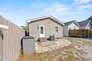 1112 S 10th Street, Wilmington, NC 28401 — 3-bedroom home, Wilmington, NC, photo 20 of 27: 7V5A0900aBack Exterior