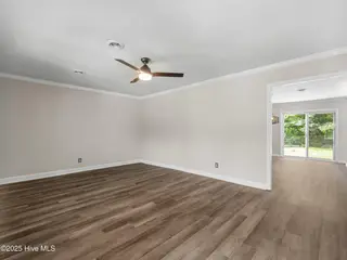 11a Dewitt Street, Jacksonville, NC 28540 — 3-bedroom home in Oak Grove, Jacksonville, NC, photo 6 of 39