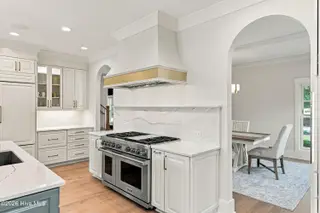1621 S Moorings Drive, Wilmington, NC 28405 — 5-bedroom home in Landfall, Wilmington, NC, photo 10 of 76: 025_1621_south_moorings_drive_daytime_ma