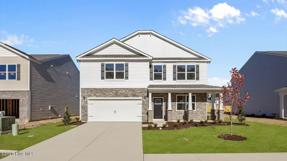 1023 Minnette Circle, New Bern, NC 28562 – photo 1 of 45: 1023 Minnette