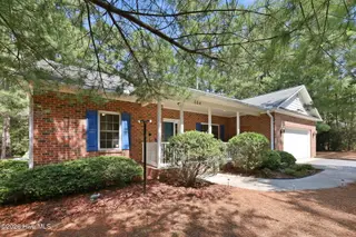 504 Shelton Drive, Aberdeen, NC 28315 – photo 15: 47-web-or-mls-IMG_0346