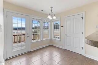 915 Savannah Drive, Jacksonville, NC 28546 – photo 22: 38-web-or-mls-IMG_9613