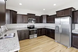 312 Wood House Drive, Jacksonville, NC 28546 – photo 10: Kitchen