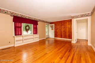 820 Antioch Road, New Bern, NC 28560 – photo 9: Living room2