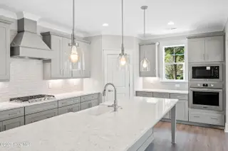 8113 Saltcedar Drive, Wilmington, NC 28411 – photo 12: Kitchen