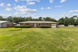 1417 Fork Drive, Castle Hayne, NC 28429 — 3-bedroom home, Castle Hayne, NC, photo 4 of 40
