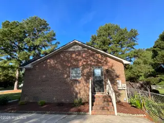 111 Excaliber Drive, Greenville, NC 27858 — 3-bedroom home in Camelot, Greenville, NC, photo 18 of 18: IMG_5526