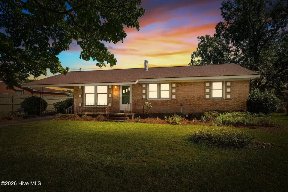1709 W Wilson Street, Tarboro, NC 27886 – photo 1 of 26: Main Pic