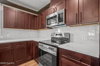 315 Meares Street, Wilmington, NC 28401 – photo 14: 34-web-or-mls-DSC05951