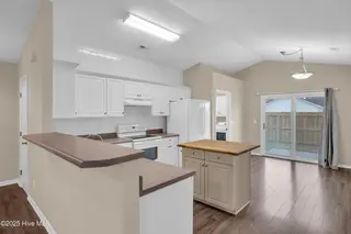 503 Montego Court, Wilmington, NC 28411 – photo 9: 9_503 montego court 00017