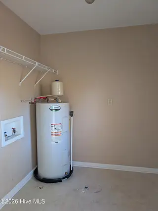 204 Shamrock Drive, Jacksonville, NC 28540 – photo 9: PXL_20260113_131741801