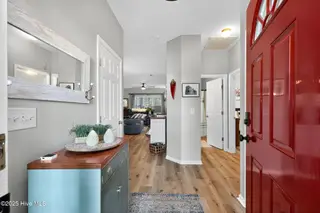 814 SW Mackay Court, Wilmington, NC 28412 — 4-bedroom home in Lords Creek, Wilmington, NC, photo 5 of 34: Image 04