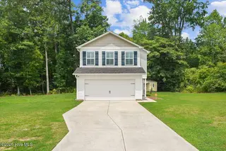 4225 Meadowview Lane, Rocky Mount, NC 27804 — 4-bedroom home in Fairfield, Rocky Mount, NC, photo 1 of 49: 01-4225 Meadowview Ln-1