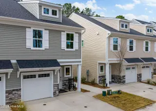 4620 Sweet Jasmine Run, Wilmington, NC 28412 — 3-bedroom townhome in Jasmine South, Wilmington, NC, photo 3 of 40: 4636 Sweet Jasmine Run MLS-2