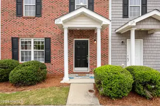 117 Lincoln Place Circle, Leland, NC 28451 – photo 2: Covered Front Entry