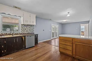 2950 Scotts Hill Loop Road, Wilmington, NC 28411 – photo 14: 30-web-or-mls-DSC06335