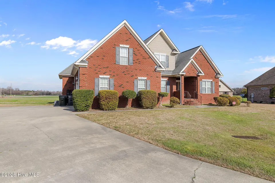 102 Atsur Place, Goldsboro, NC 27534 – photo 1 of 28: 5T5A1062