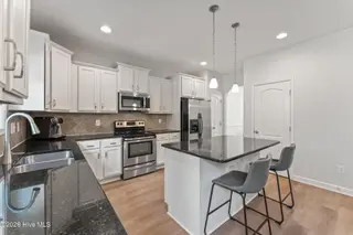 4040 Irwin Drive, Aberdeen, NC 28315 – photo 11: 15-web-or-mls-DSC01023