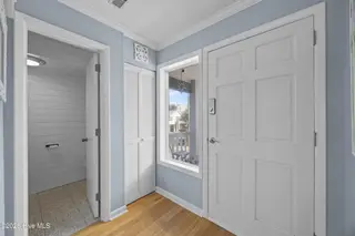923 Canal Drive, Carolina Beach, NC 28428 – photo 20: 30_foyer 1