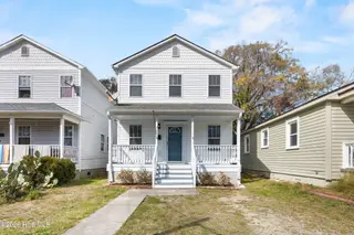 711 Ann Street, Wilmington, NC 28401 – photo 1: 1_front exterior