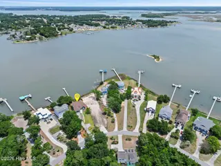 915 Chadwick Shores Drive, Sneads Ferry, NC 28460 – photo 11