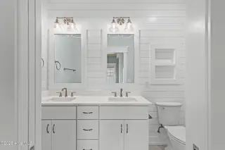 230 NE 56th Street, Oak Island, NC 28465 – photo 22: 22-web-or-mls-Cammediallc.com (33 of 58)