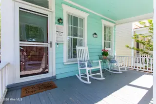 704 E Front Street, New Bern, NC 28560 – photo 3: 20240423-_MG_9103