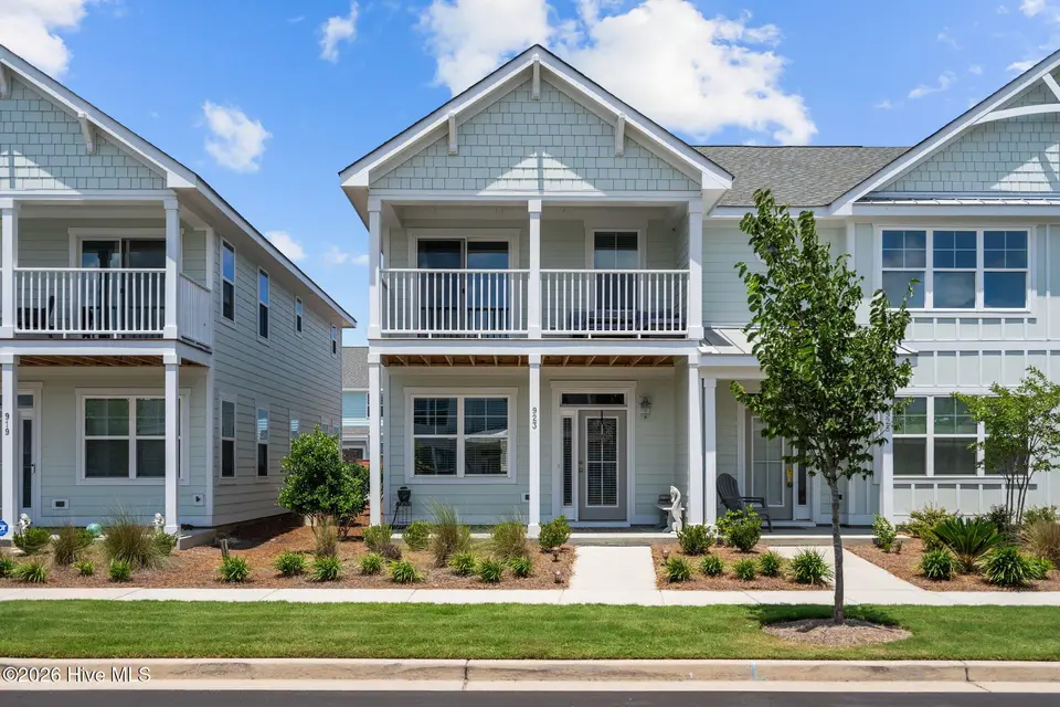 923 Wharton Avenue, Wilmington, NC 28412 – photo 1 of 50: Front