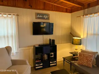 400 Canal Cove Road, Lake Waccamaw, NC 28450 – photo 15: Den